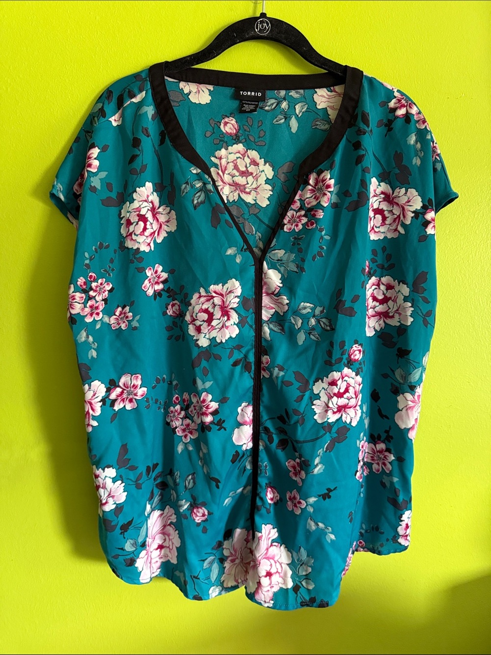 Torrid Green/Blue Floral Princess Sleeve Silk Like Blouse Top Size 00 M/L 10